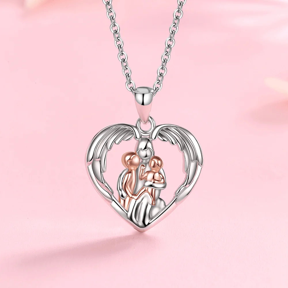 MOM HUGG Necklace