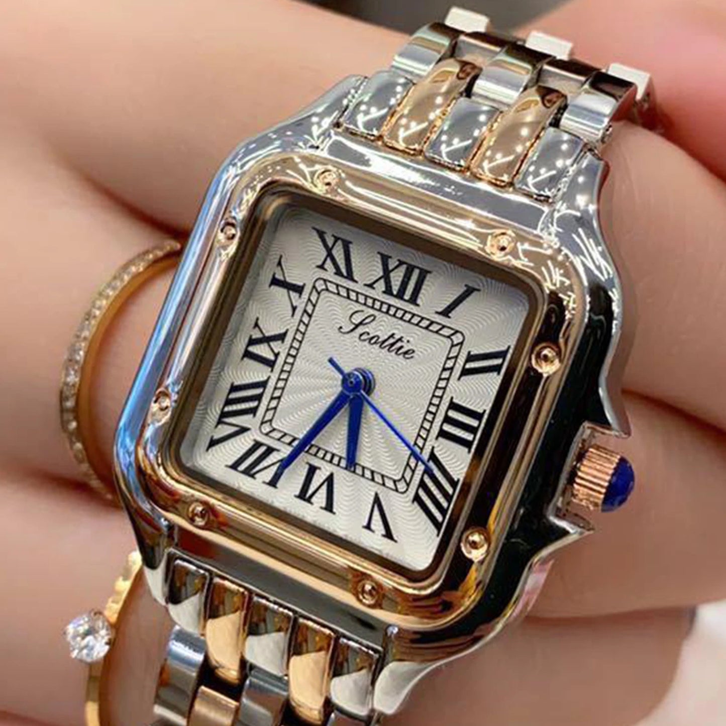 LOVE SQUARE WATCH