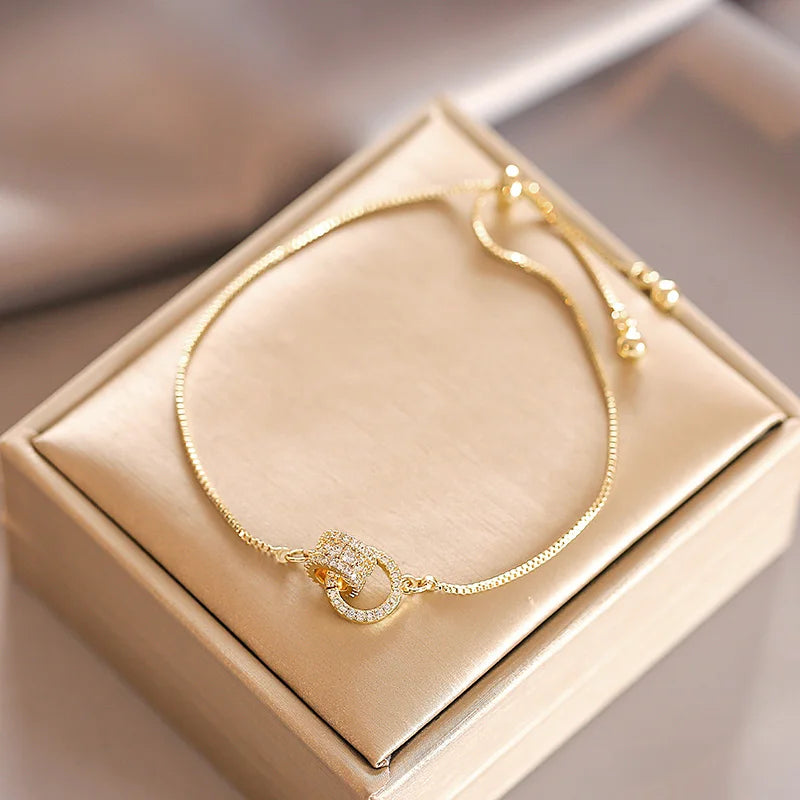 Interlocked Gold Bracelet