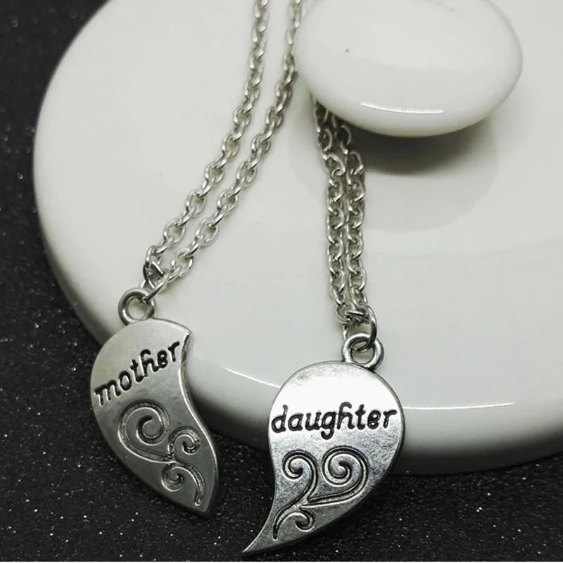 TWIN COUPLE SILVER Necklace