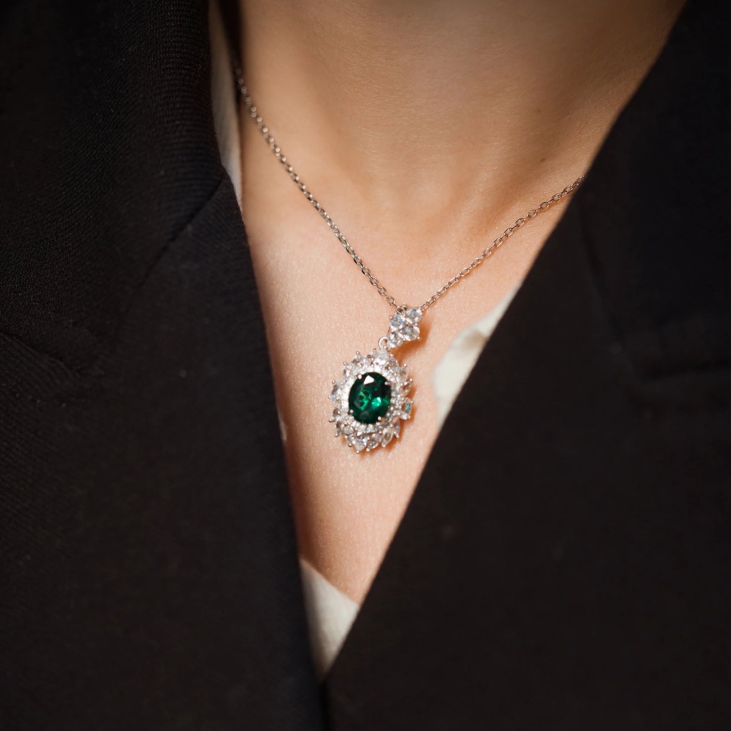 EMERALD BIRTHSTONE Necklace