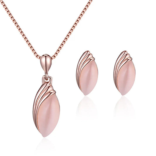 PINKY DINE Necklace Earrings